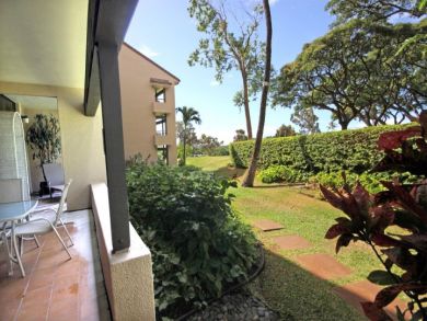 Spacious Maui, Hawaii Two Bedroom Rental Condo With Pool